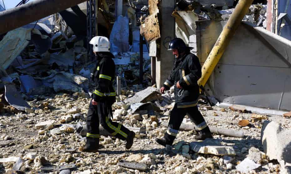 Zelenskiy says Ukraine forces pushing back Russia troops in Kharkiv | Ukraine | The Guardian