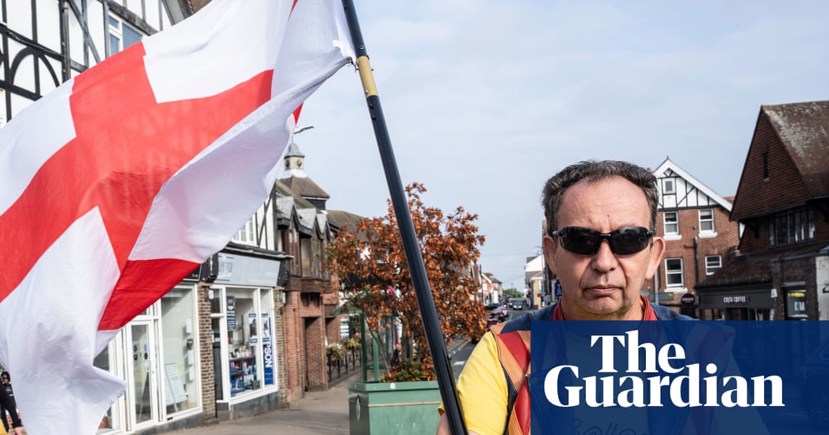Era a cidade mais acolhedora da Grã-Bretanha. Por que Crowborough se tornou tão dividida? Era a cidade mais acolhedora da Grã-Bretanha. Por que Crowborough se tornou tão dividida?