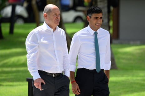 Rishi Sunak com Olaf Sholz, o chanceler alemão.