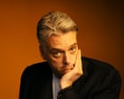 Iain Lee: la storia di un comico che ha superato la dipendenza e la sindrome dell'impostore