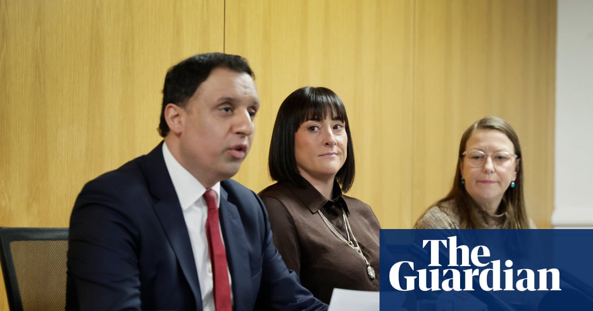 Scandal-hit Glasgow hospital must publish latest patient safety reviews, says Sarwar