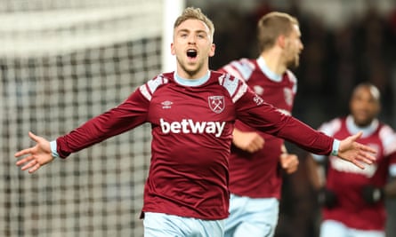 Jarrod Bowen célèbre l'ouverture du score pour West Ham