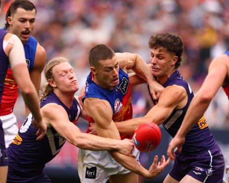 Josh Dunkley fights for the ball
