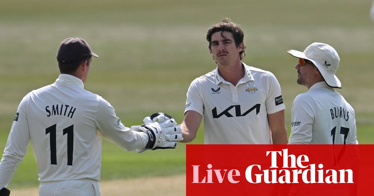 Nottinghamshire v Surrey, Worcs v Durham, and more: county cricket – live