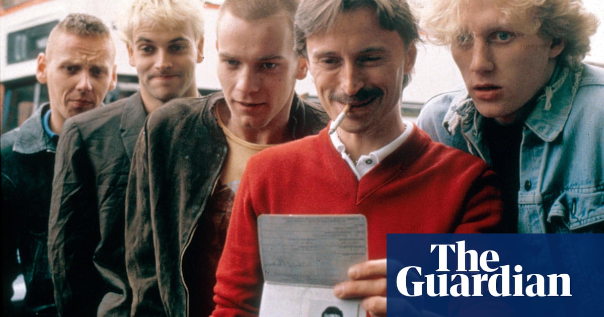 The Fiver | Bracing themselves as an Adidas Tango dropped out of the heavens