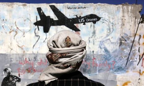 Graffiti protests US drone operations on a street in Sana’a, Yemen. 