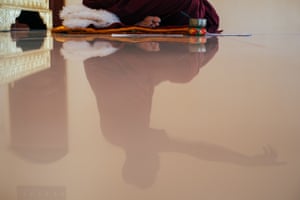 Bhante Buddharakkhita during daily devotions.