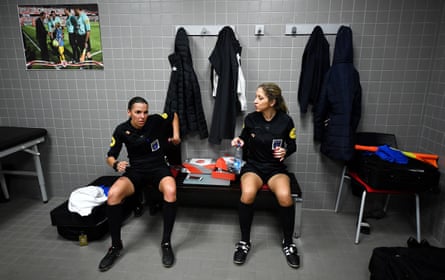 Frappart speaks with her assistant, Manuela Nicolosi, before the Ligue 2 game between Valenciennes and Béziers in April.