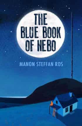 Manon Steffan Ros „Mėlynoji dangaus knyga“.