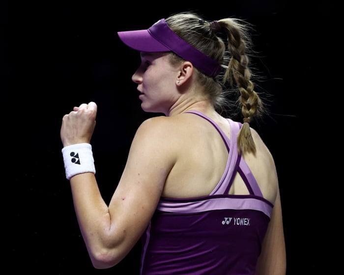 WTA Finals tennis: Anisimova v Keys; Rybakina beats Swiatek – live