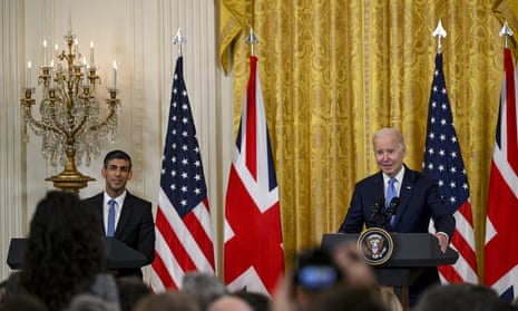 US President Joe Biden (R) and UK Prime Minister Rishi Sunak (L) hold a joint press conference at the White House n 8 June 2023.