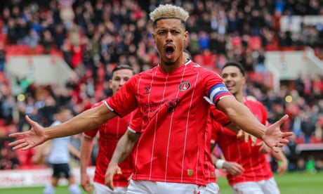 Three Charlton players including Lyle Taylor unwilling to continue season