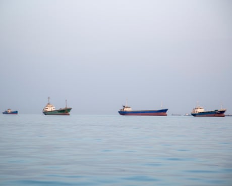 Middle East crisis live: US and Iran in blockade stalemate as Washington’s navy secretary leaves office ‘immediately’