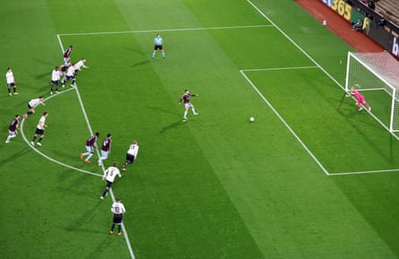 Emiliano BuendÃÂa calmly doubles Aston VillaâÂÂs lead from the penalty spot.