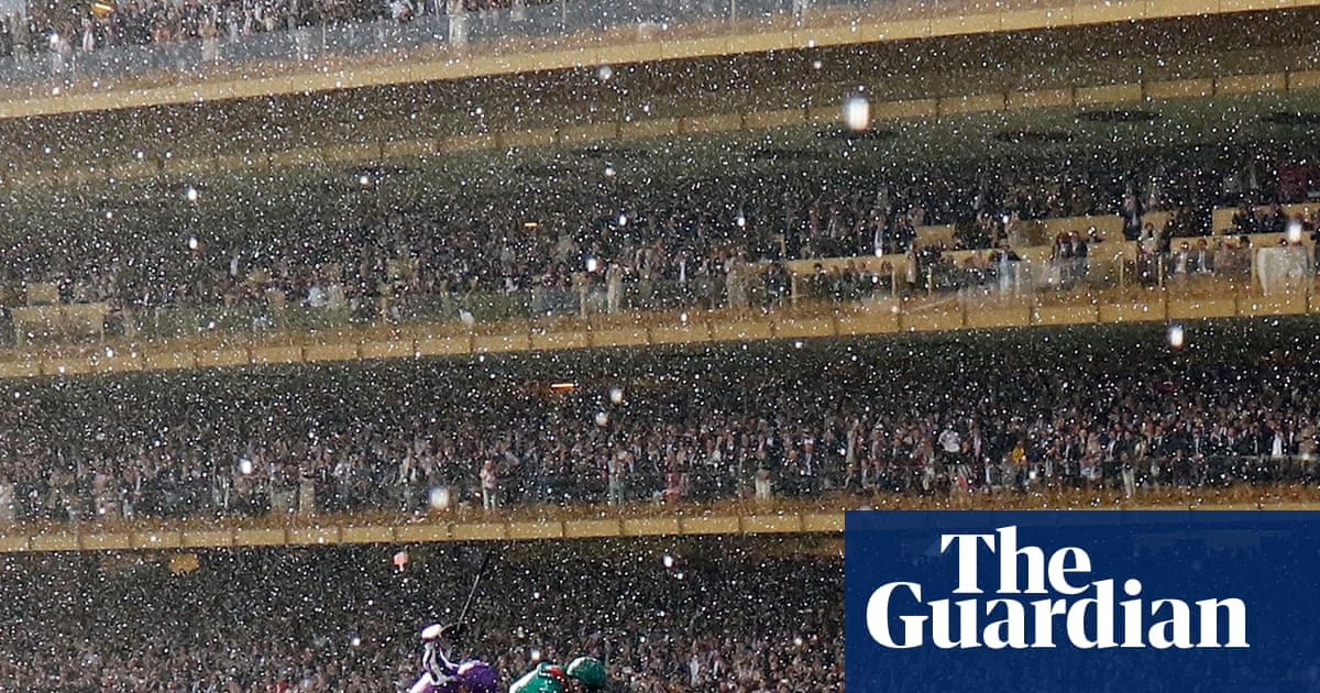 Daryz dazzles in Arc de Triomphe to catch hot favourite Minnie Hauk in dying strides