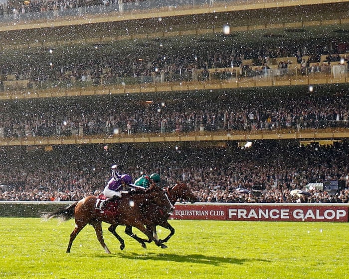 Daryz dazzles in Arc de Triomphe to catch hot favourite Minnie Hauk in dying strides