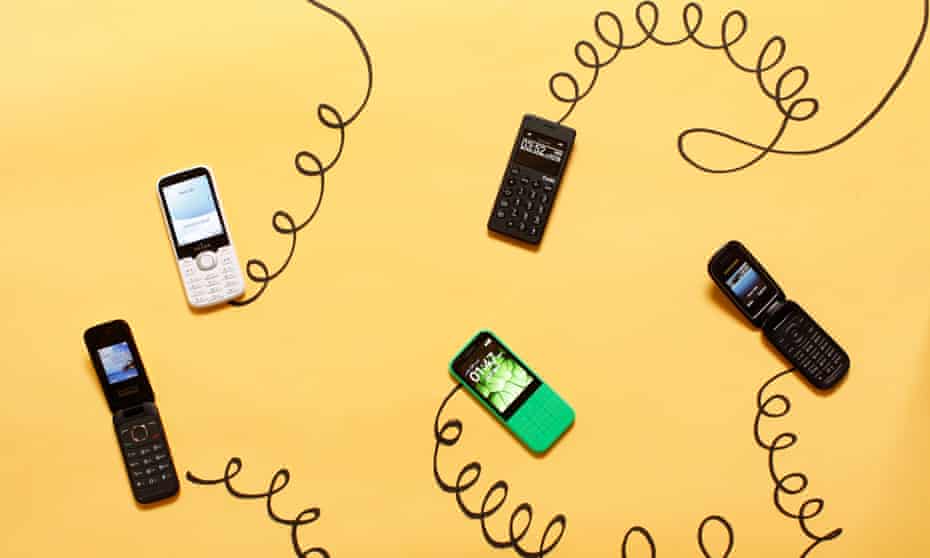 Five dumbphones to untangle your life