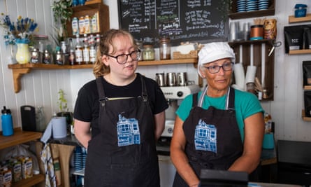 Daisy Sore and Lindsay Abraham in a bakery
