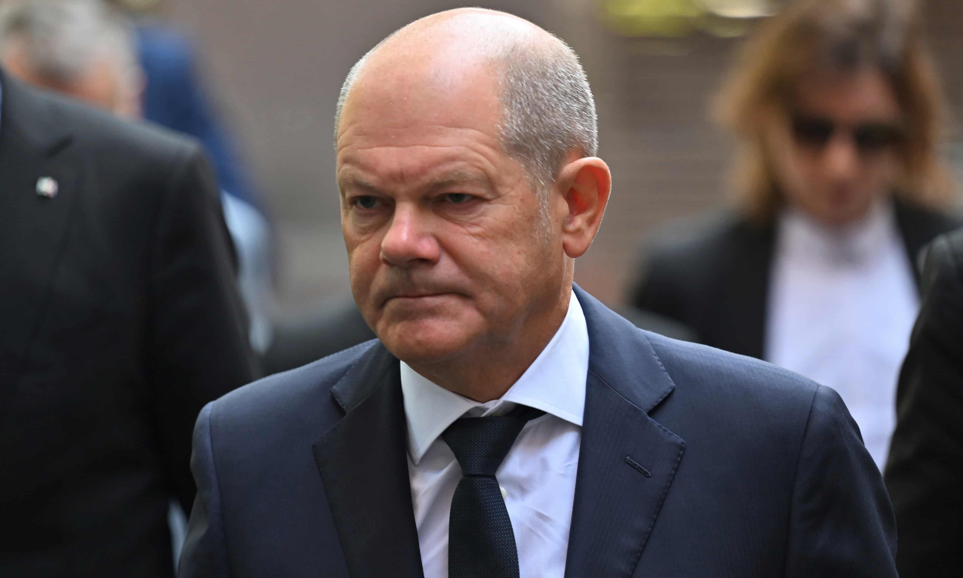 German chancellor pledges tougher weapons laws in wake of Solingen attack (theguardian.com)