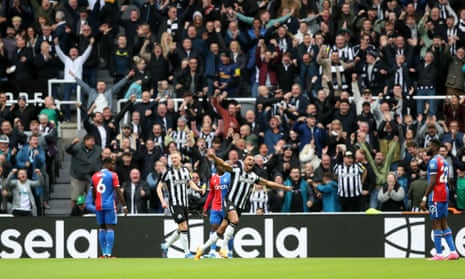 Newcastle United's Jacob Murphy celebrates scoring their first goal against Crystal Palace.