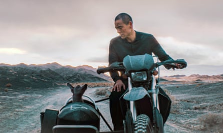 Eddie Peng as Lang in Black Dog.