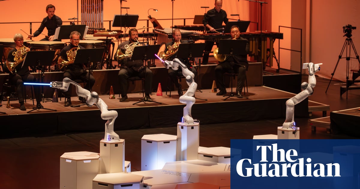Robot Conductor Makes Debut in Dresden