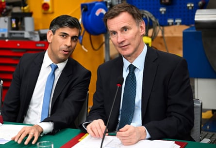 Rishi Sunak and Jeremy Hunt during a cabinet meeting at a factory in East Yorkshire on Monday.