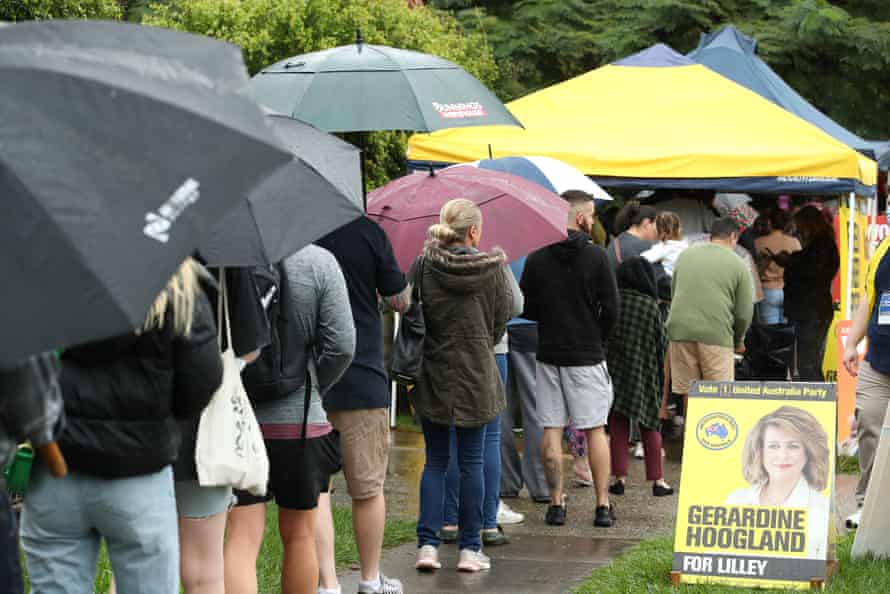 Australia federal election 2022 live: court orders misleading signs can be removed as Morrison and Albanese cast their votes | Australian election 2022 8 pic