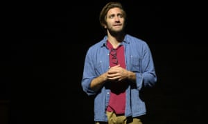 Jake Gyllenhaal en Sea Wall / One life