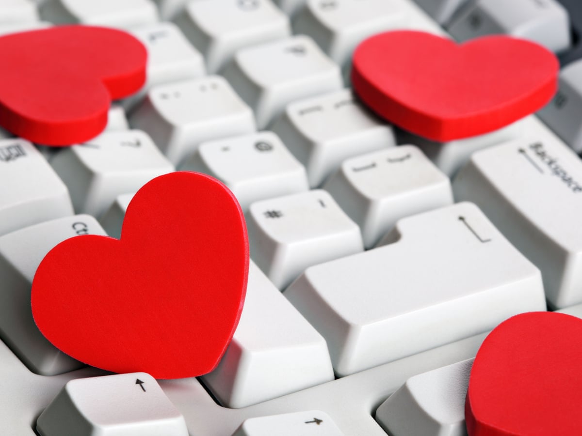 Don't fall for online-only love. It's not the giddy real thing | Daisy  Buchanan | The Guardian