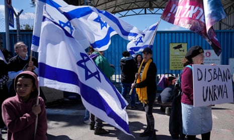 Israelis protesting outside Unrwa offices