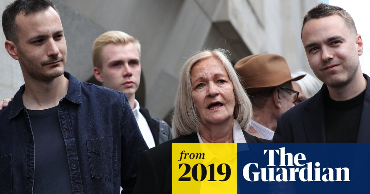 Sally Challen Walks Free As Court Rules Out Retrial For Killing Abusive Husband Uk News The Guardian