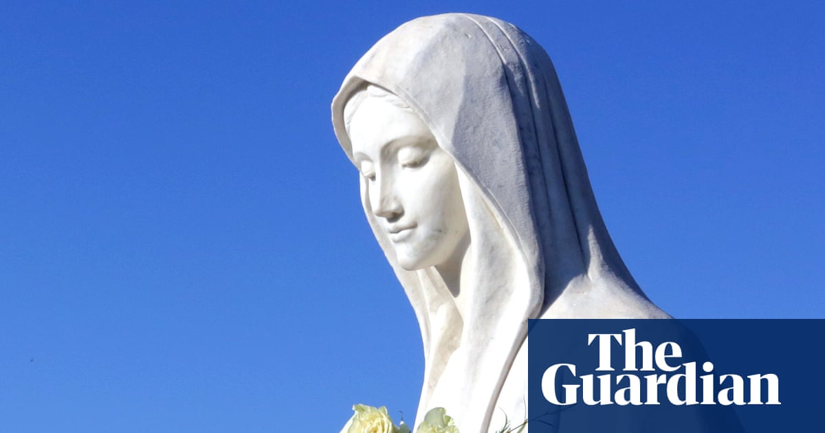‘The Saint’ leaves Italian town after case opened into statue’s ‘tears of blood’