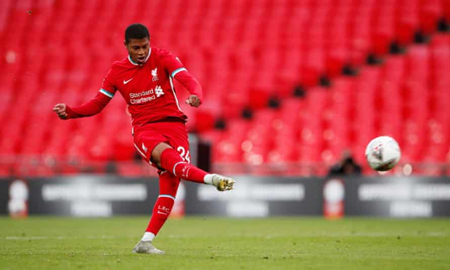 Rhian Brewster manque la place dans la défaite en fusillade de Liverpool contre Arsenal dans le Community Shield