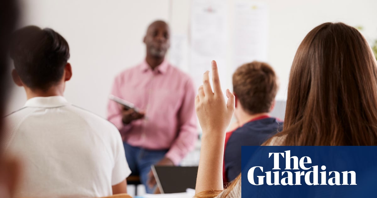 David Blunkett backs proposal for skilled migrants to train British workers
