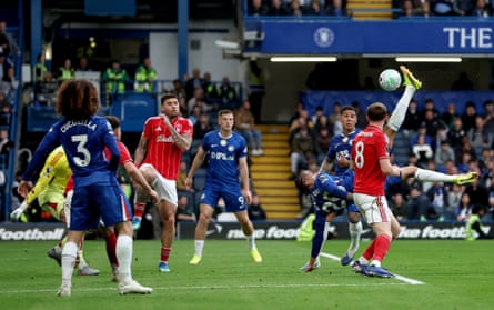 João Pedro scores an overhead kick.