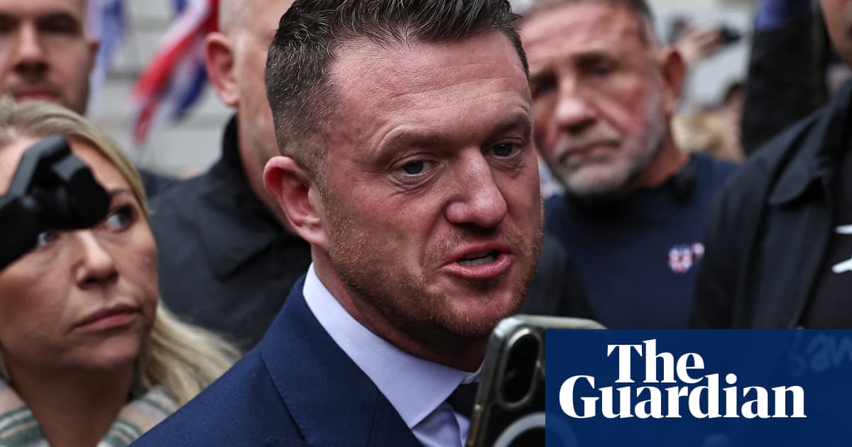 Police suspected Tommy Robinson had information relevant to acts of terrorism on phone, court told