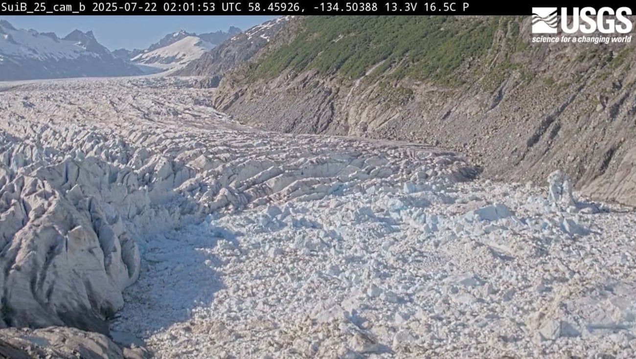 Alaska barriers prevent flooding