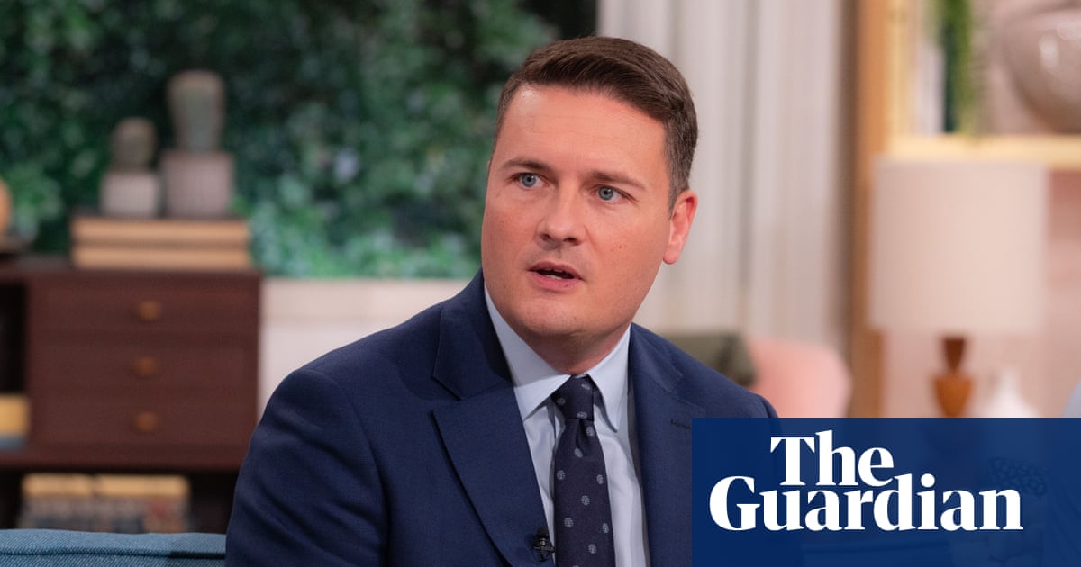 Wes Streeting considers writing off part of doctors' student debts to avert strike