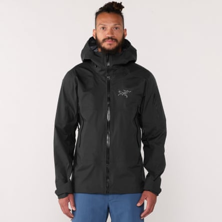 You break it, they’ll fix it: 11 outdoor brands that stand by their gear for the long haul | life and style Arc’teryx sabre jacket product photo