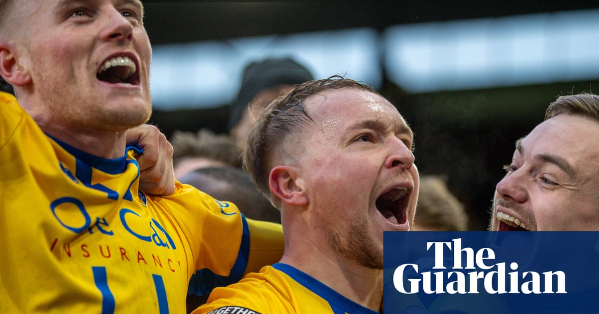 Burnley turfed out of FA Cup on perfect day for Louis Reed and Mansfield