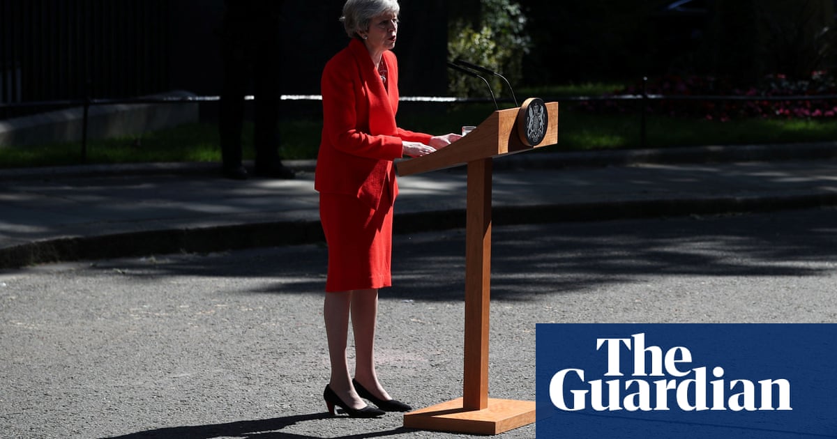 Theresa May announces she will resign on 7 June