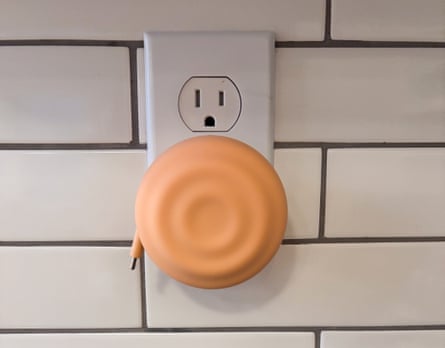 Cargador retráctil homólogo