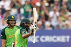 Amla celebrates his half-century.