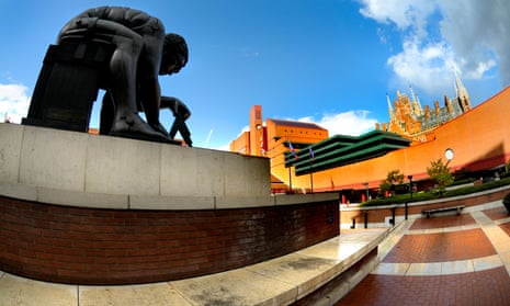 the British Library concourse, home to a statue of Sir Isaac Newton by Eduardo Paolozzi