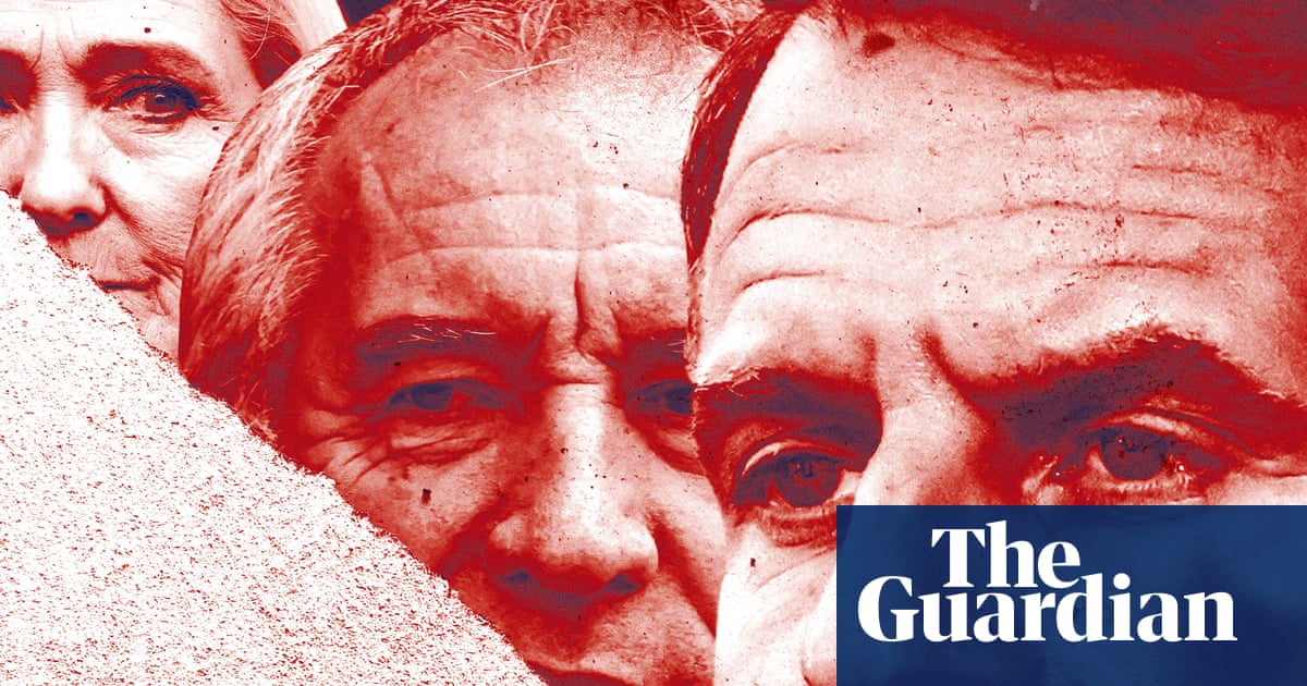 Political crisis reveals deep rift between the people and their politicians