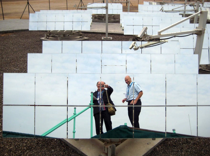 Vidal visiting the experimental solar thermal power plant on the outskirts of Masdar, UAE, in 2011.