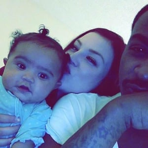 Police kill black father with barrage of bullets in Walmart parking lot – Trending Stuff Diante
