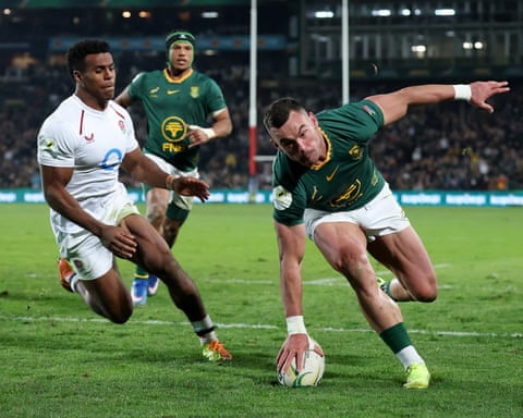 Jesse Kriel anota el quinto try de Sudáfrica en Johannesburgo.