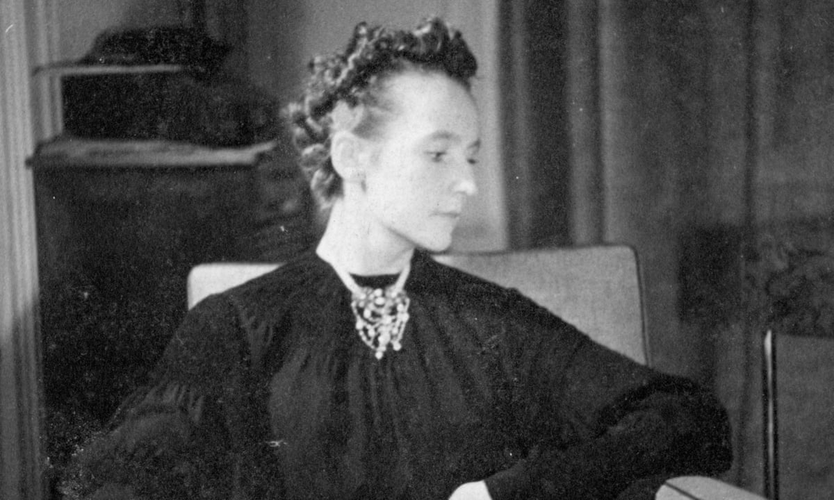 Catherine dior biography Clearance